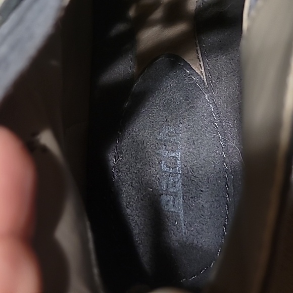 Earth Lace Up Gray Suede Bootie - size 9 - Picture 5 of 7